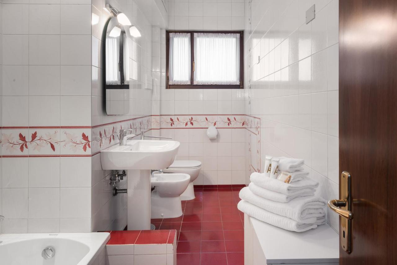 Ferienwohnung Flats4Rent Lucia Verona Exterior foto